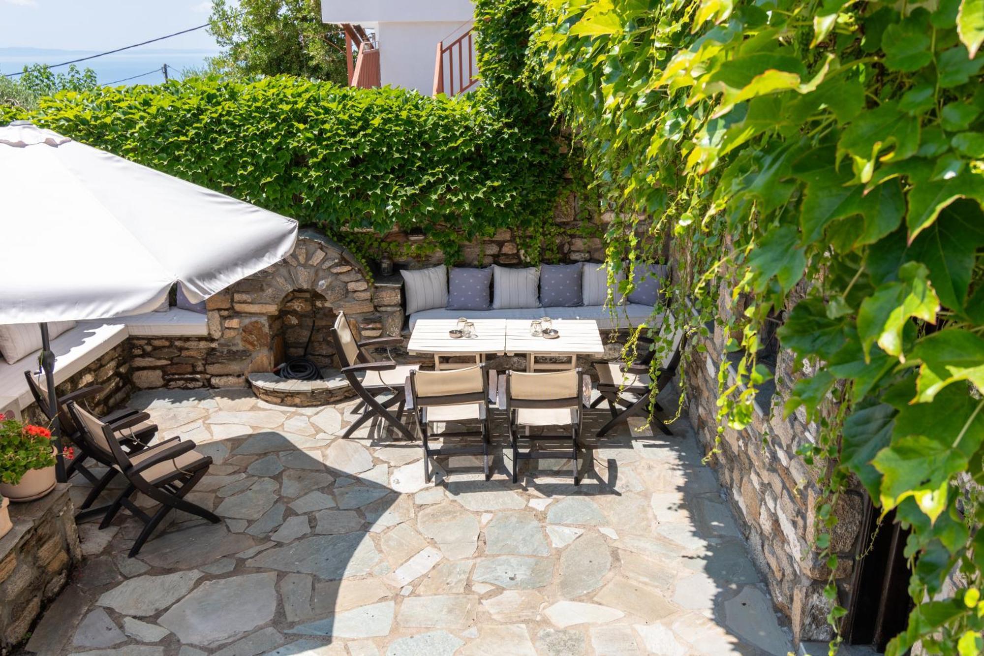 Oreiades Guesthouse Parthenón Eksteriør bilde