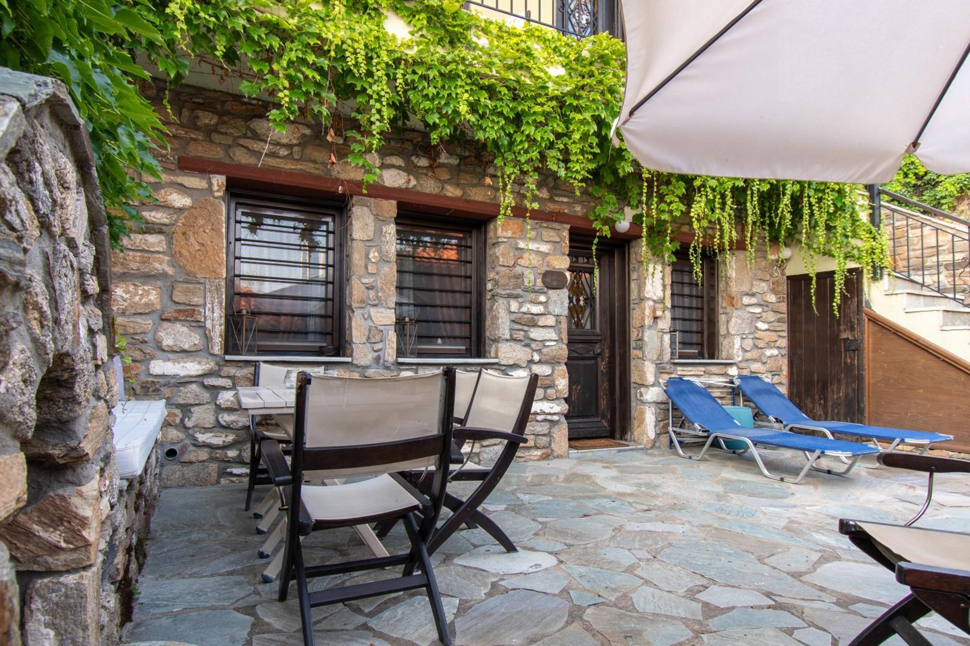 Oreiades Guesthouse Parthenón Eksteriør bilde